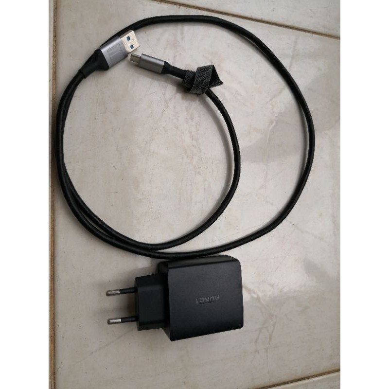 Charger Aukey + Kabel Type C