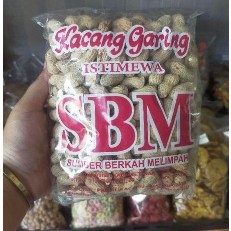 

Kacang kulit asin SBM kemasan kiloan 250gr