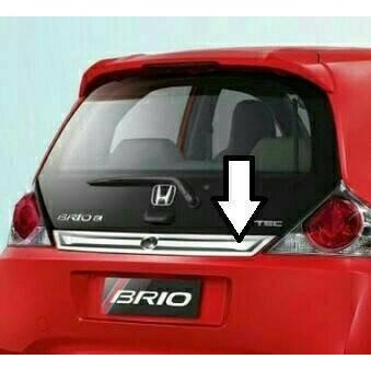 trunklid/list chrome bagasi belakang honda brio