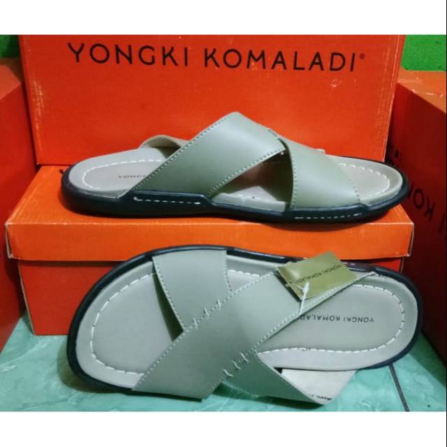 Sandal pria yongki komaladi