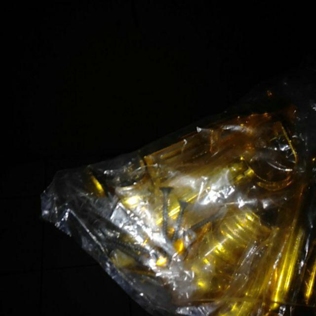 Sekrup Atau Baut Panjang