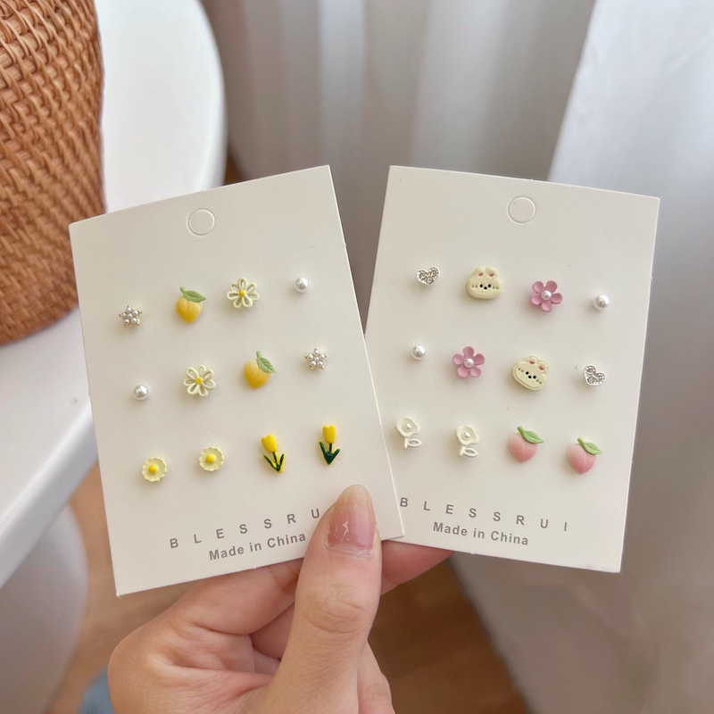 6 Pasang / Set Anting Stud Berlian Imitasi Bentuk Bunga Hati Kelinci Bahan Alloy Untuk Wanita