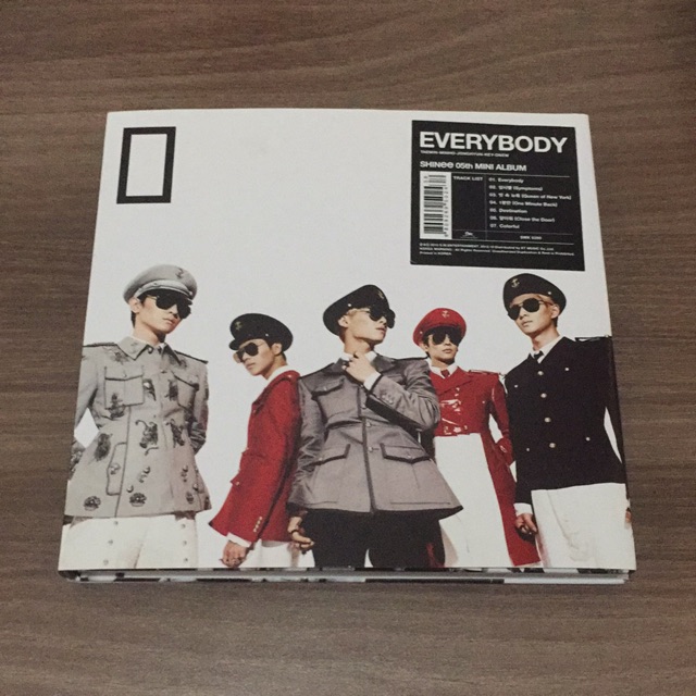 ALBUM SHINEE EVERYBODY