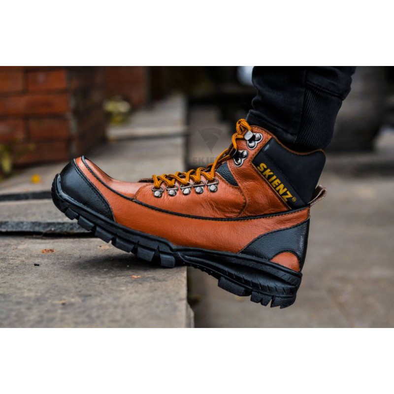 Sepatu boots pria SKIENZ ARGON safety