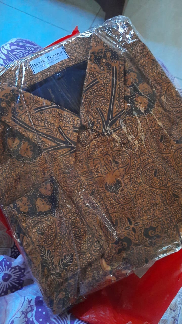 Wahyu Tumurun Sogan Kemeja Batik Pria Full Furing Bahan Katun Primisima Batik Solo Motif Klasik
