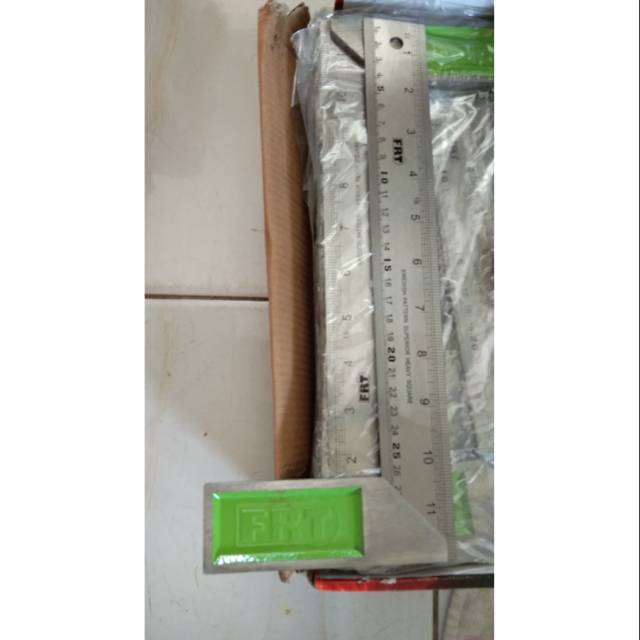 

Penggaris siku sudut tukang 12" 12 inch 30 cm tebal bagus berkualitas