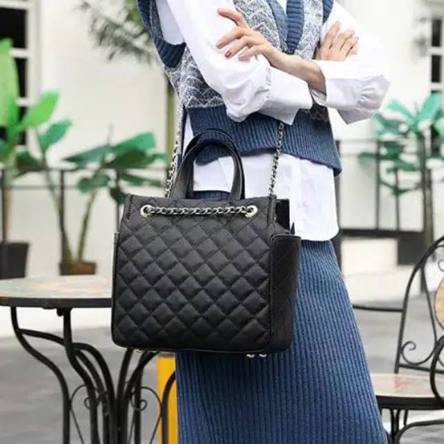 Charles and keith original quilted import handle sling shoulder bag cnk ck ori