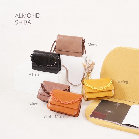 TAS SELEMPANG WANITA ALMOND SHIBA