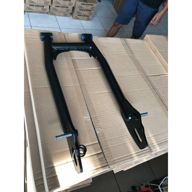 Arm custom kawasaki W175