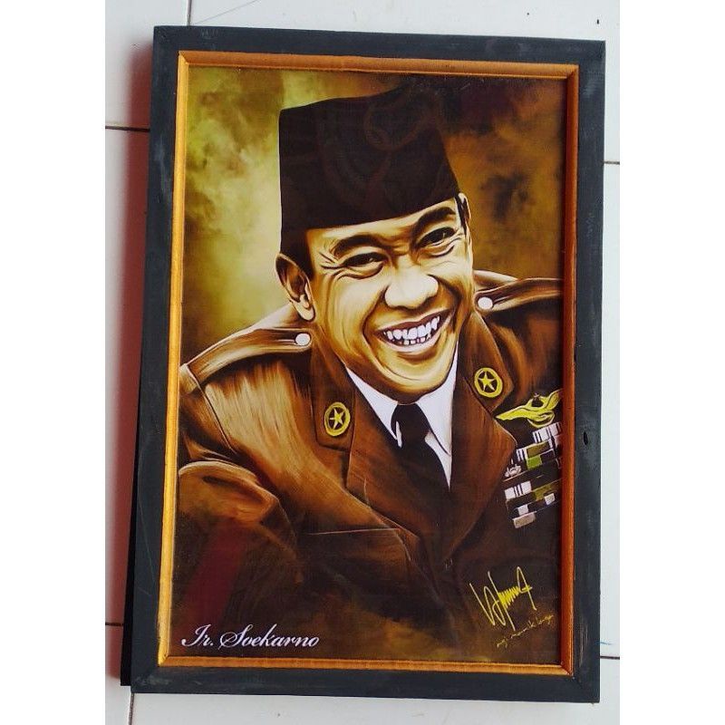 Hiasan Dinding - foto cetak gambar Ir Soekarno - bingkai foto  ukuran 65x45cm