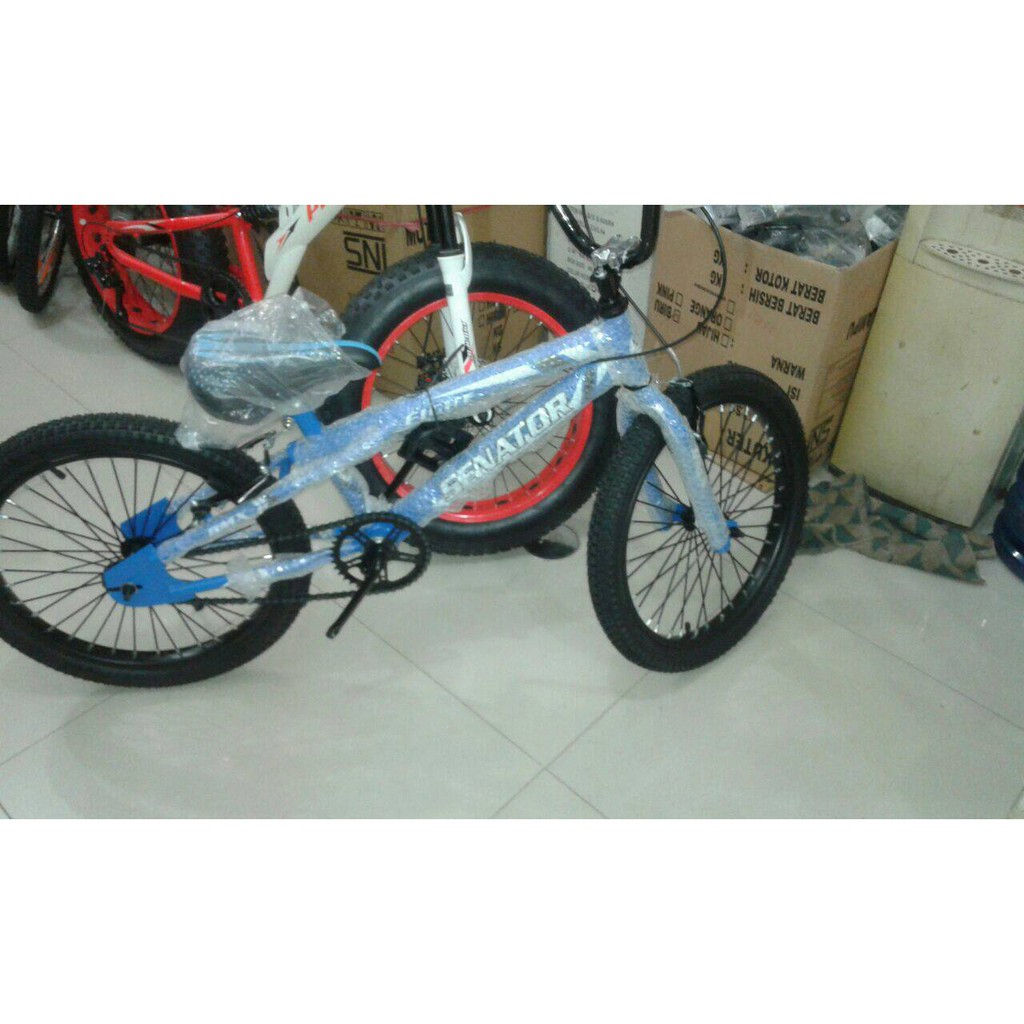 sepeda BMX senator fight