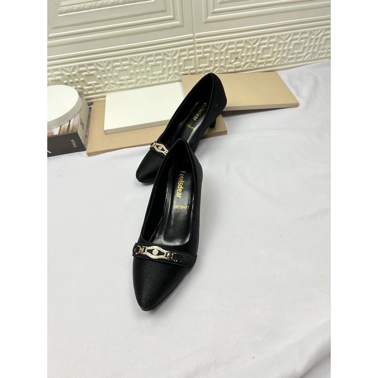 sepatu  Heel 3cm Wanita terbaru kekinian bahan satin titik mutiara LOUISDEAR P22