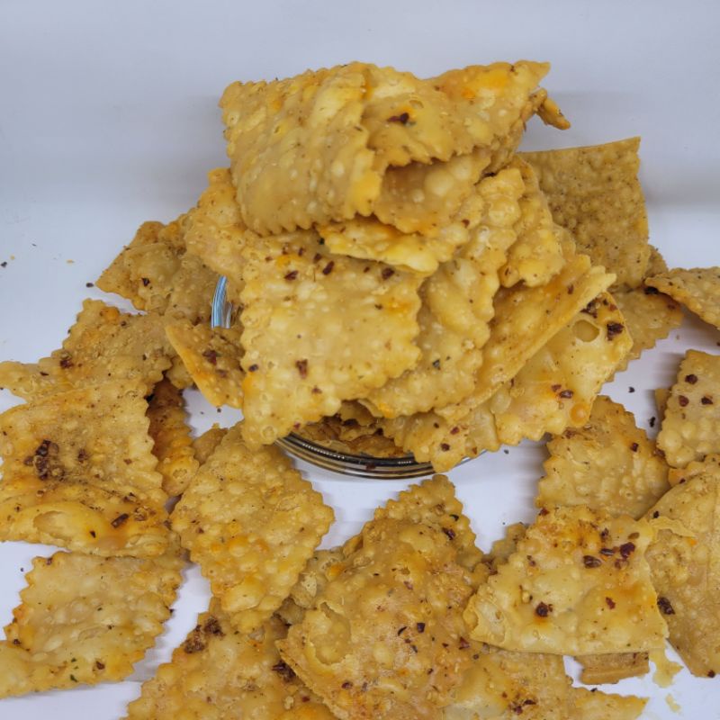 

Keripik Pangsit Pedas 250gram