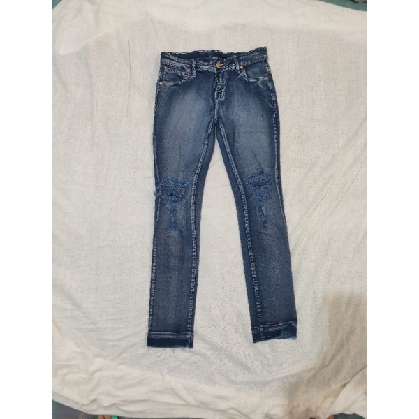 Preloved Celana Ripped Jeans