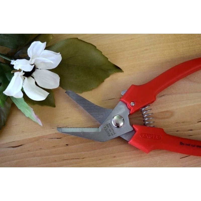 

Gunting Karpet 95 05 185 Knipex Combination Shears