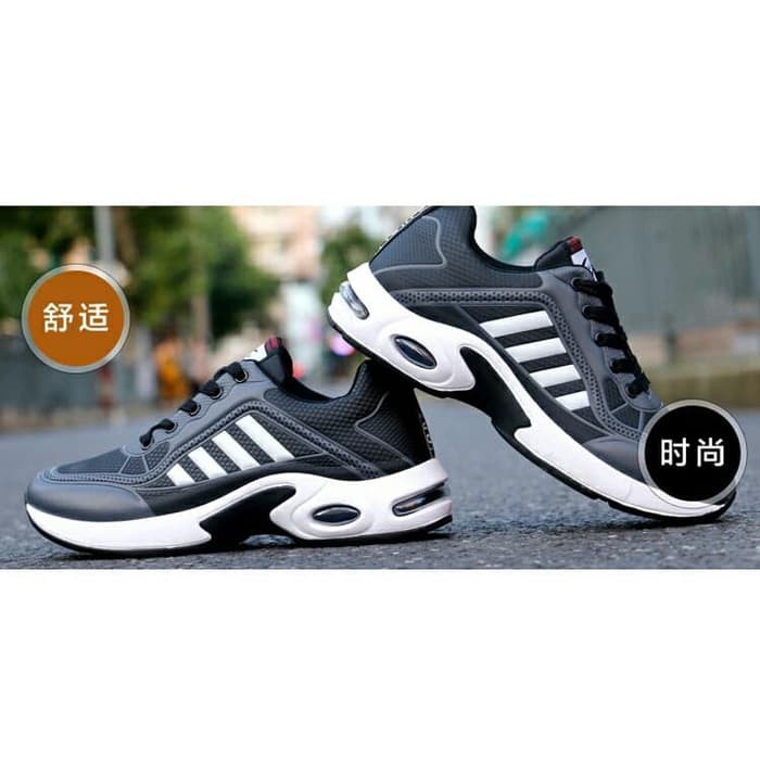 Sepatu pria sneakers model keren masa kini import