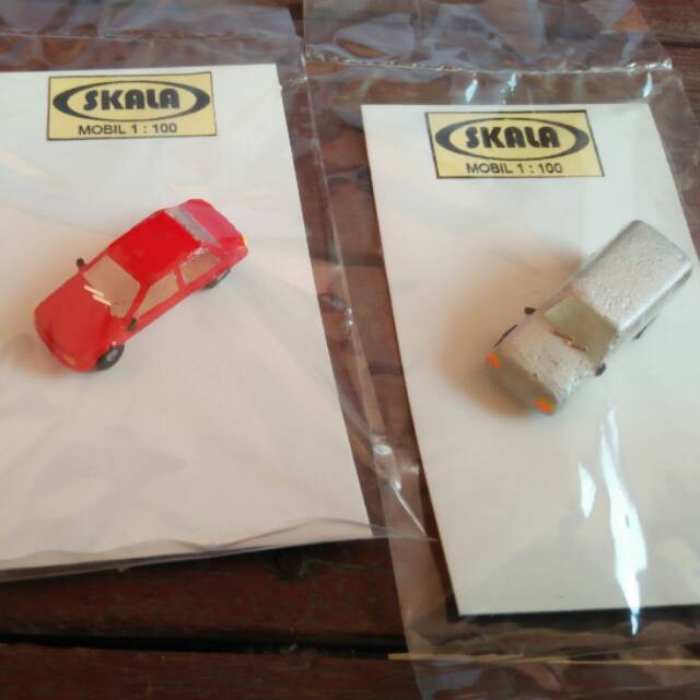 Diorama maket miniatur mobil 1:100