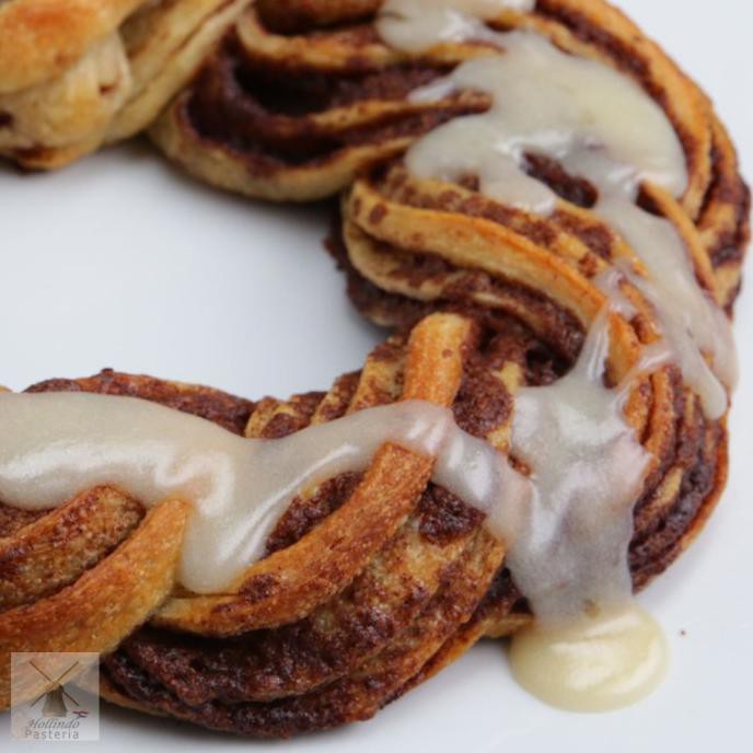 

Sale Butterly Cinnamon Cranberry Tea Ring