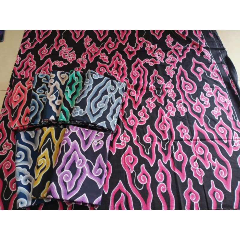 KAIN BATIK TRUSMI CIREBON MOTIF MEGA MENDUNG