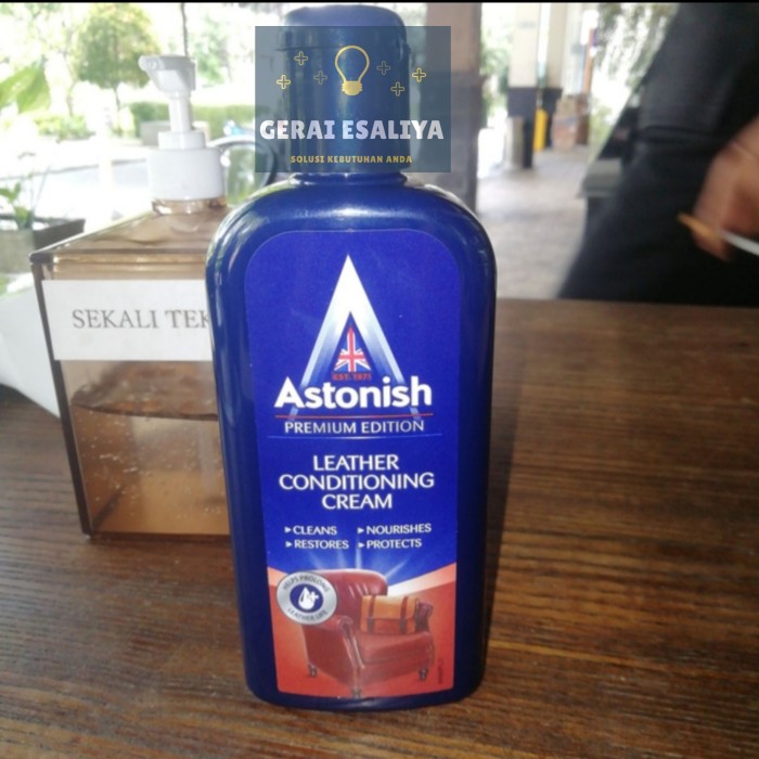 Astonish Cairan Pembersih Sofa Kulit Tas Jok Mobil Jaket Dll 250ml