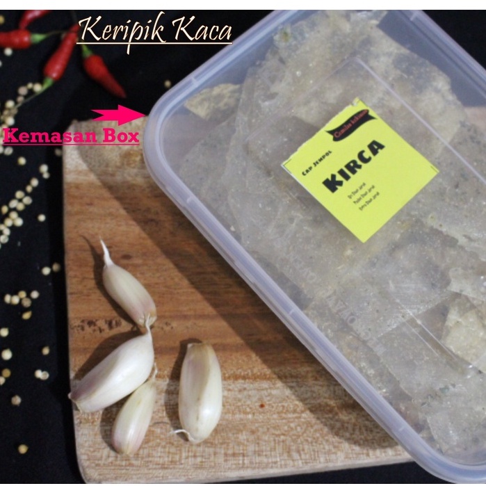 BISA COD MAKANAN VIRAL RINGAN CAMILAN PEDAS DAUN JERUK KERIPIK KACA KRIPCA KEMASAN BOX 100GRAM