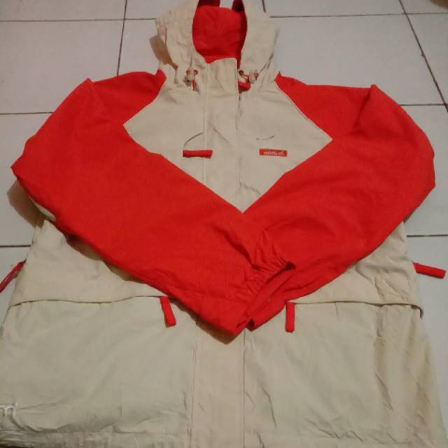 Jaket outdoor mistral