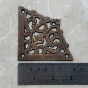 FURNITURE KUNINGAN SIKU UKIR DEKORASI HIASAN SUDUT KACA MEJA KURSI LEMARI LACI BIFET JENDELA VINTAGE