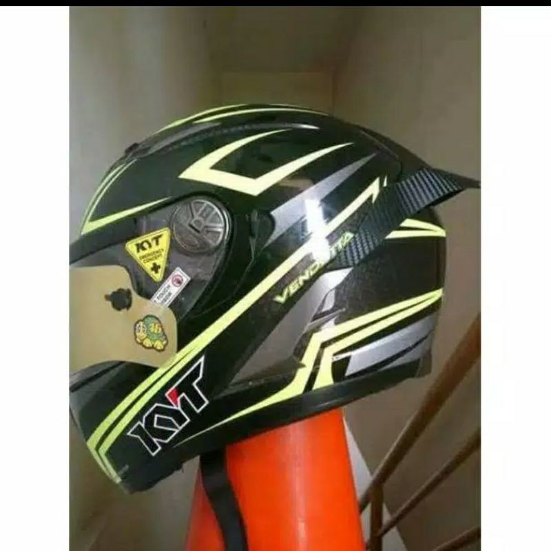 spoiler helm universal