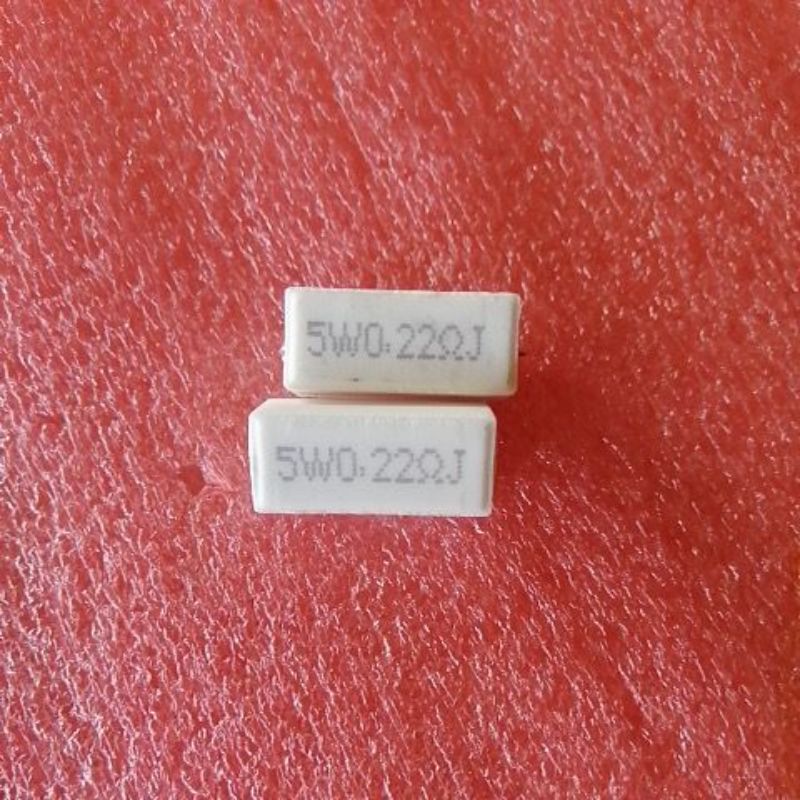 Resistor R22 5W 0.22R 5W.
