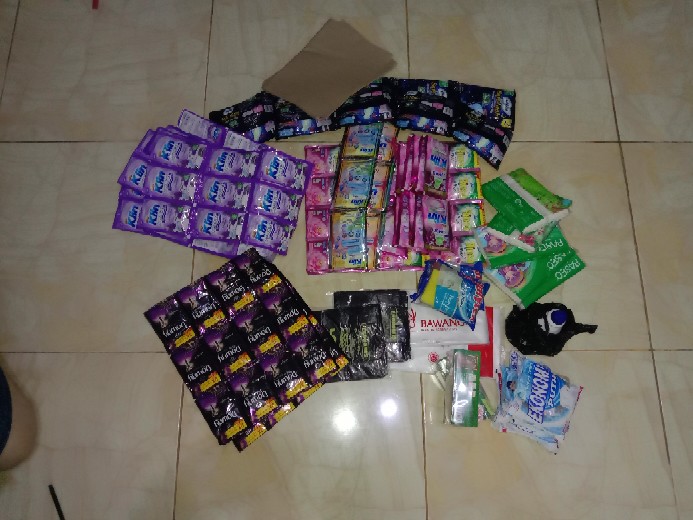 Proclin Pemutih Pakaian Botol 200ml