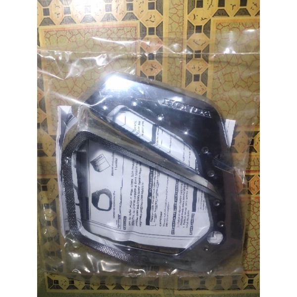 GARNISH COVER RADIATOR VARIO 125 OLD BOHLAM