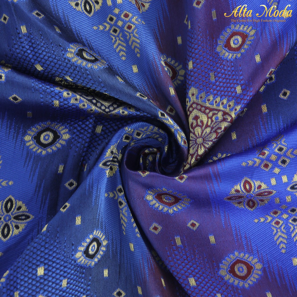 

Alta Moda Songket Motif Palembang Ungu Ke Biru Mix Benang Gold (1M)