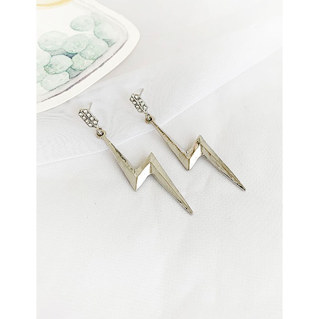 LRC Anting Tusuk Fashion Golden Alloy Stud Lightning Studs D68806