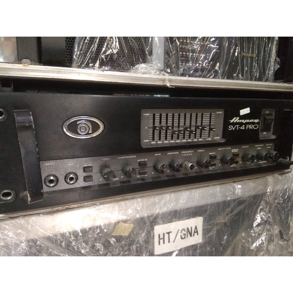 AMPLI HEAD BASS AMPEG SVT-4PRO