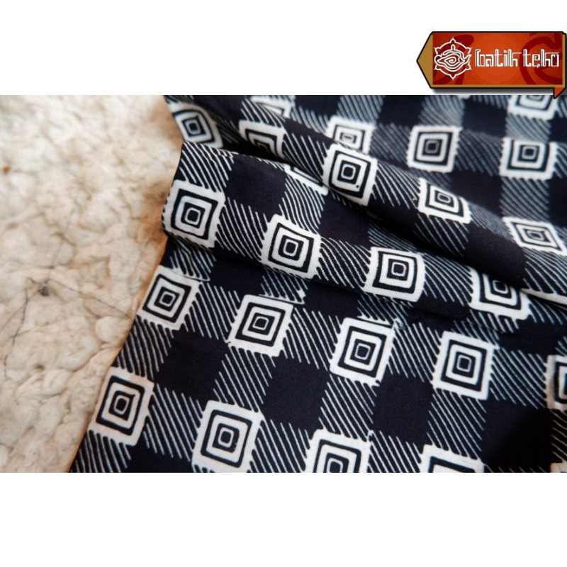 Kain Batik Cap Asli Bahan Rayon (Jatuh) Latar Hitam Premium Motif Kotak Garis Premium Termurah Terla