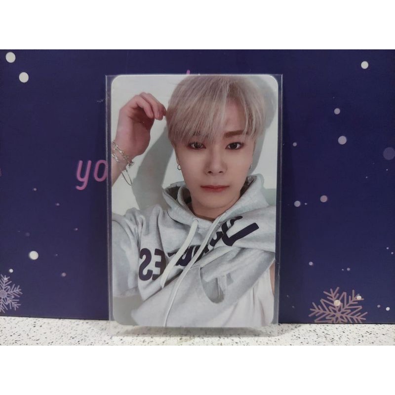 ASTRO MoonBin Official Photocard