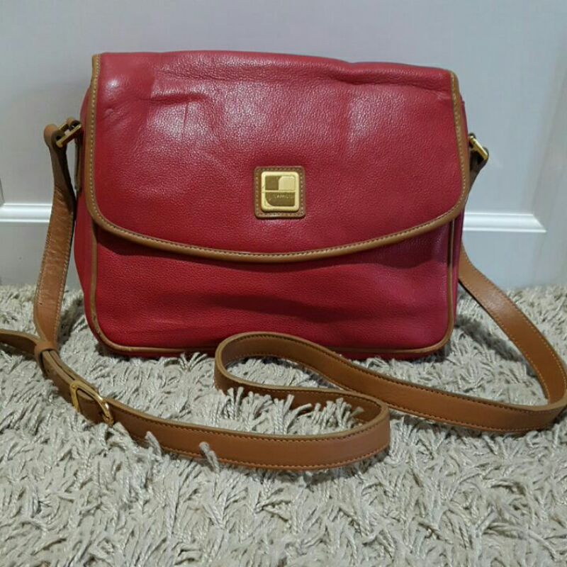 Preloved tas Capacci kulit merah sling