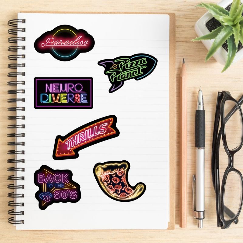

50 Pcs / Set Stiker Doodle Graffiti Motif Kartun Anime Klasik Warna Neon Campuran Tahan Air