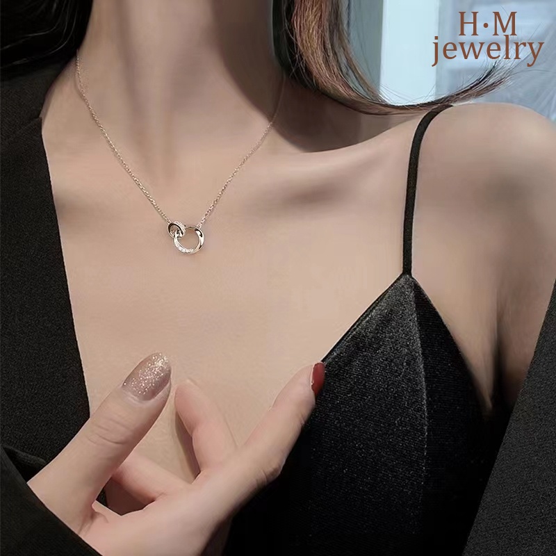 Kalung Model Double Ring Aksen Berlian Untuk Pasangan