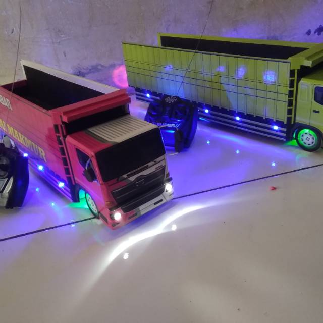 Miniatur truk HINO 500 tronton,  RC