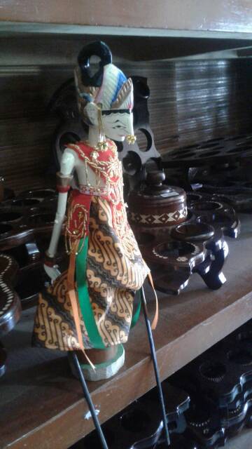 Wayang golek arjuna /wayang golek