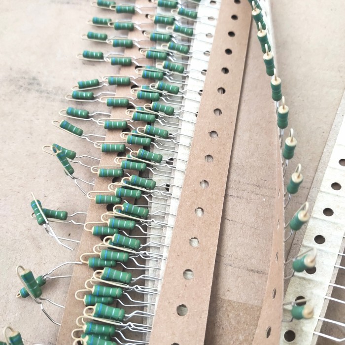 resistor 0.68ohm 2w , 0,68ohm 2watt original
