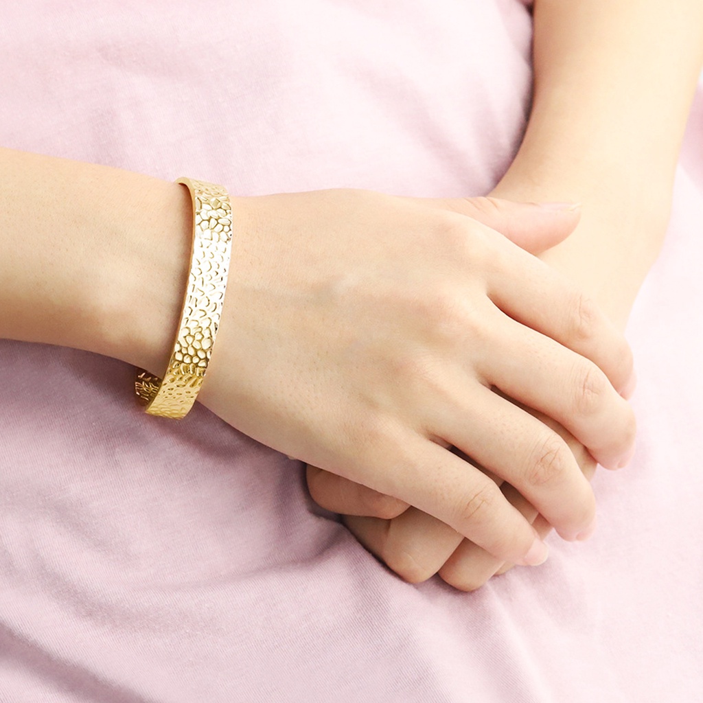 Hu Hu Hu Hu Hu Alat Bantu Pasang Kacamata♡ Gelang Bangle Open Cuff Adjustable Motif Perkusi Bahan Tembaga Untuk Wanita