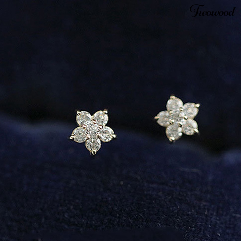 1 Pasang Anting Stud Bentuk Bintang Bahan Cubic Zirconia Untuk Wanita