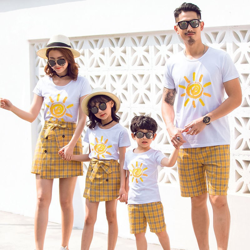 kaos kapelan keluarga baju couple lucu warna kuning cerah katun combed 30s FAMILY SUN kompakan