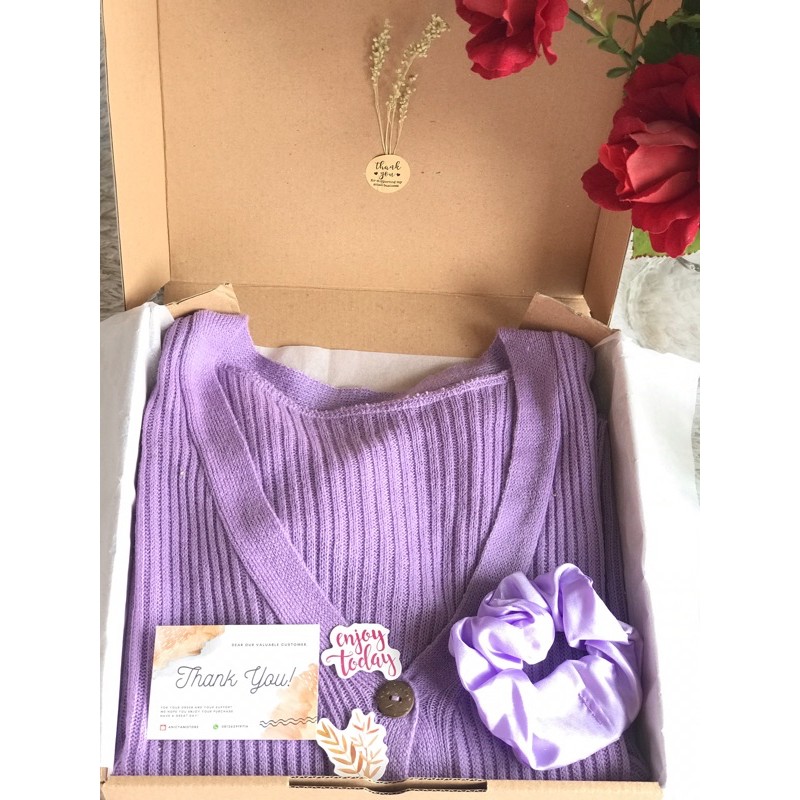 HAMPERS CARDIGAN  RAJUT  CROP LILAC UNGU  GIFT BOX BIRTHDAY 