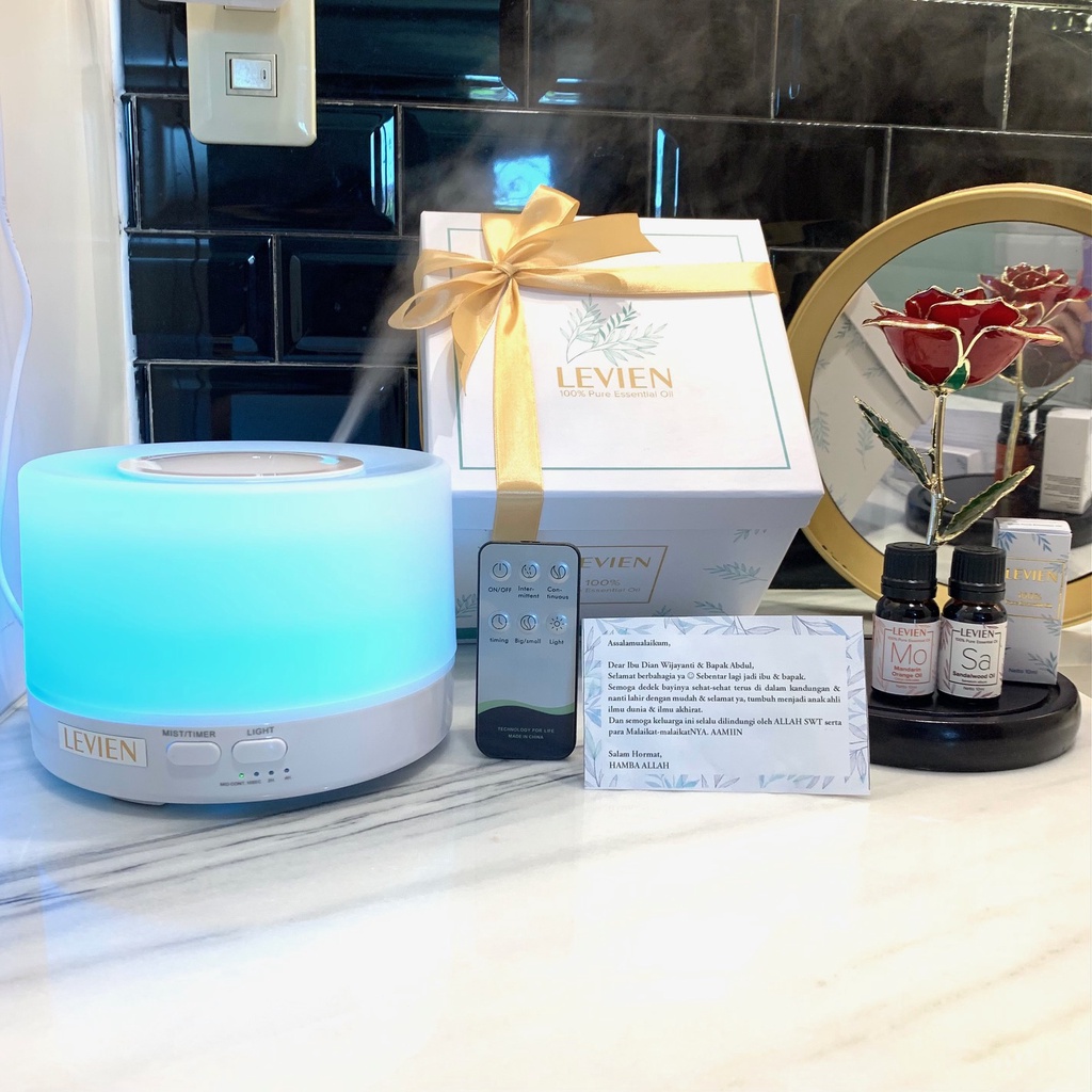 Parsel Hampers Giftbox kado LEVIEN WHITE Diffuser remote + 2 essential oil + hardboks