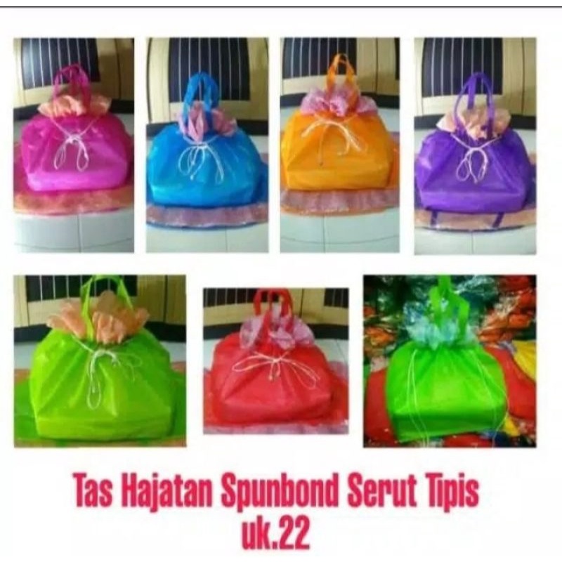 

1 lusin ( isi 12 biji) Tas hajatan model serut godie bag ukuran kotak 22x22