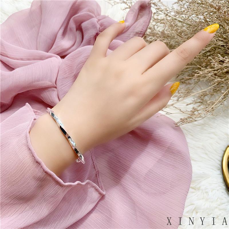 Gelang Titanium Wanita Anti Karat Adjustable Tahan Lama Untuk Wanita/Anak