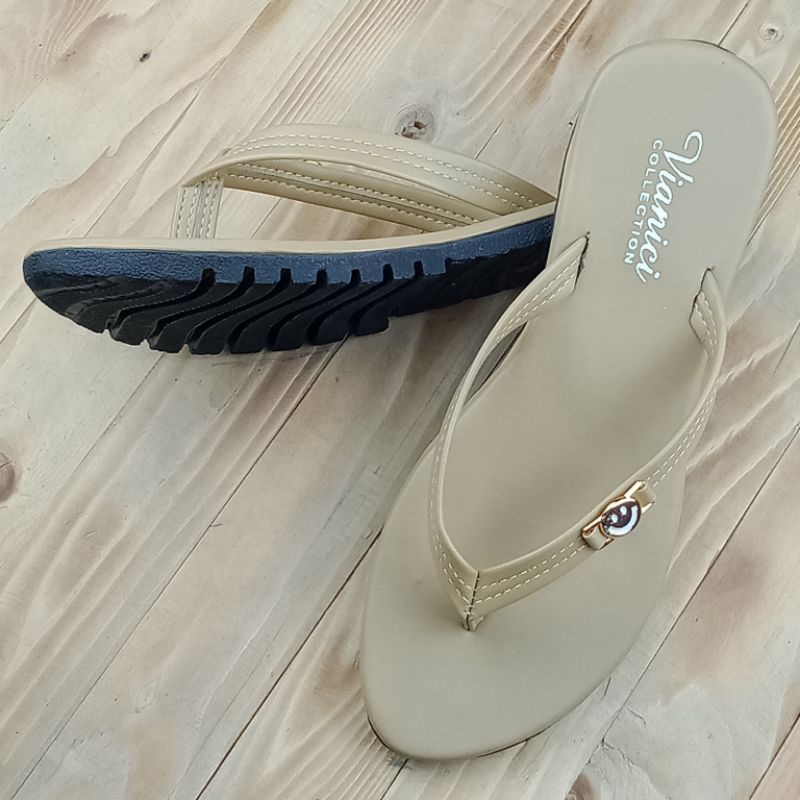 Sandal Teplek Variasi Smile Kekinian